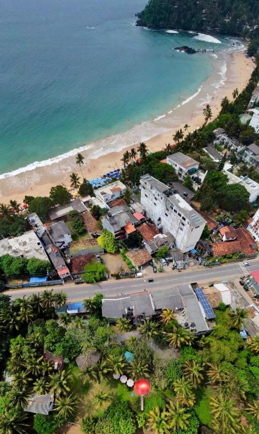 Babylon Mirissa Hostel ภายนอก รูปภาพ