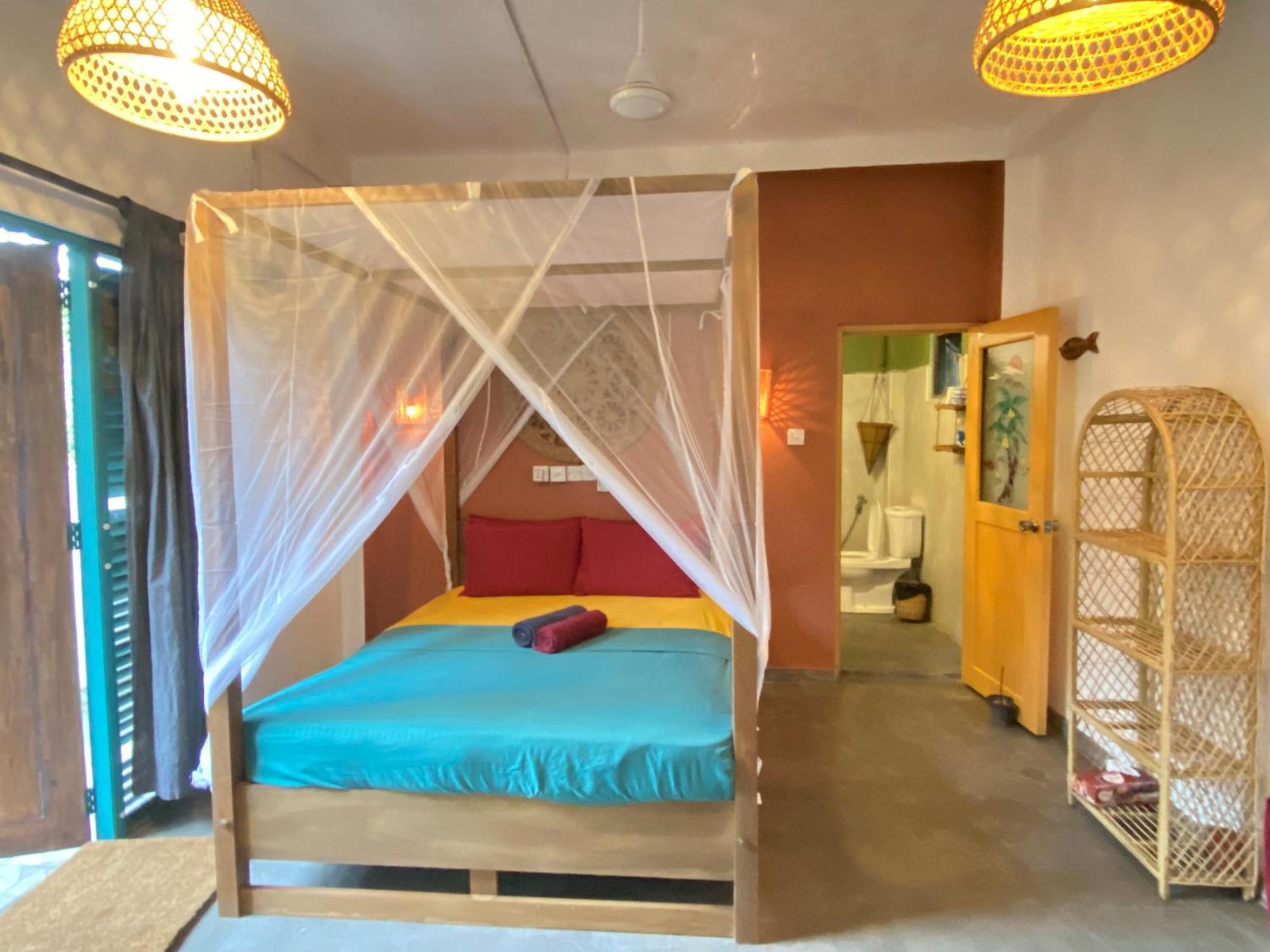 Babylon Mirissa Hostel ภายนอก รูปภาพ